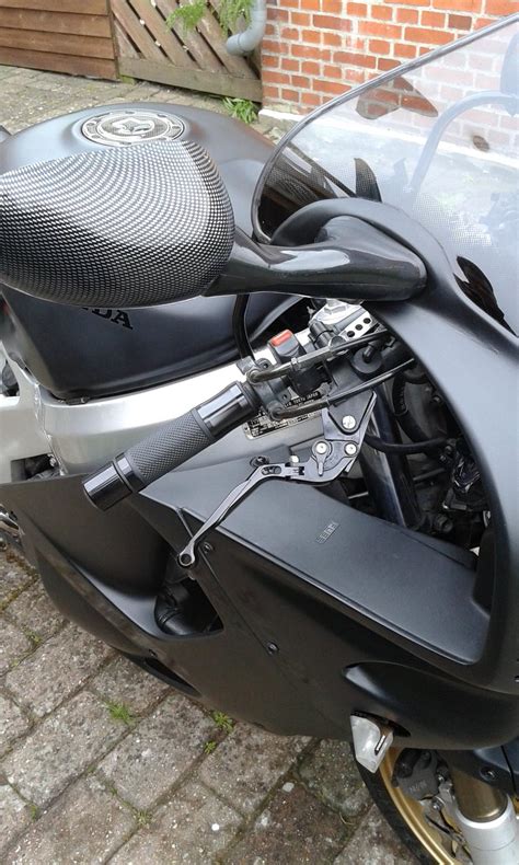 The original design ran for two years until the second generation was launched. Honda CBR 900 RR Fireblade SC28 - Billeder af mc-er ...