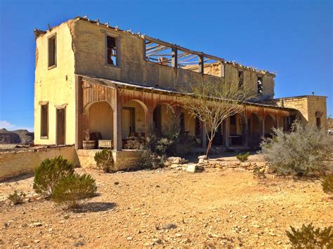 Abandoned mansion in Terlingua Texas ghost town. | Abandoned buildings