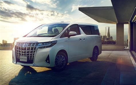 If you have it serviced at the dealer, its going to cost you a whole lot more but you don't have to do that. The 2021 Sienna Platinum Isn't Toyota's Most Expensive Minivan