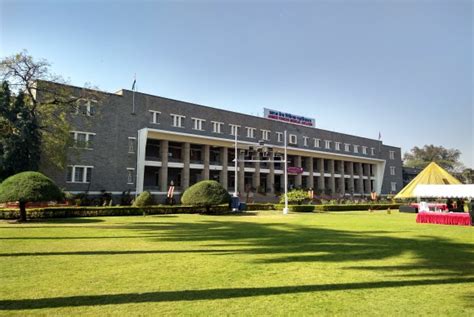 Armed Forces Medical College Pune Admission 2023 Cut Off Fees Ranking