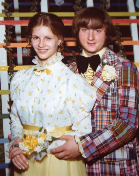 1970s Prom Pictures Weird And Funny 70s And 80s Prom Photos