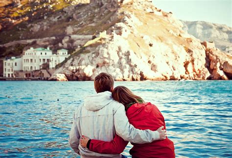 Couples Who Travel Together Have Better Relationships ...