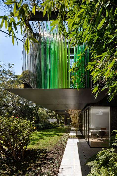 A Permeable Facade Made Of Green Cables Makes This Mexico City Office