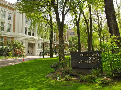 Entrance To Portland State University Portland State Unive Flickr