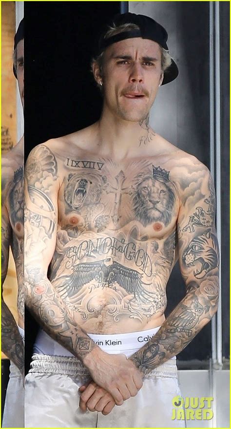 Photo Shirtless Justin Bieber Shows Off Muscles During Workout