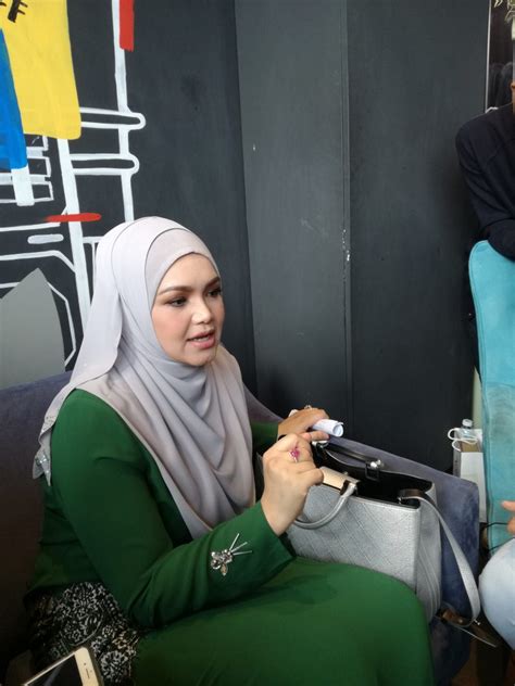 Dato sri siti nurhaliza :: Turun Berat Lebih 20 KG, DATO' SRI SITI NURHALIZA Dedah ...