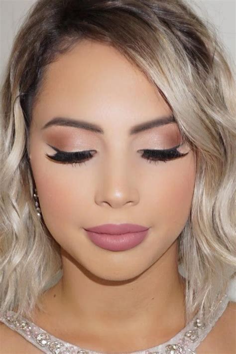 42 Magnificent Wedding Makeup Looks For Your Big Day