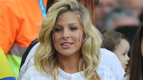 Still, we somehow managed to collect some interesting facts about camille tytgat, raphael varane's wife. Camille Tytgat - La biographie de Camille Tytgat avec Gala.fr