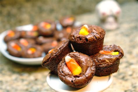 booturtle s show and tell candy corn brownies