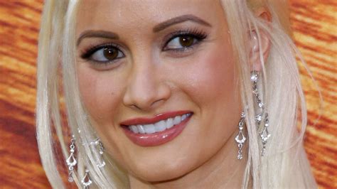 Holly Madison Reveals New Extremely Disturbing Details About First Date With Hugh Hefner