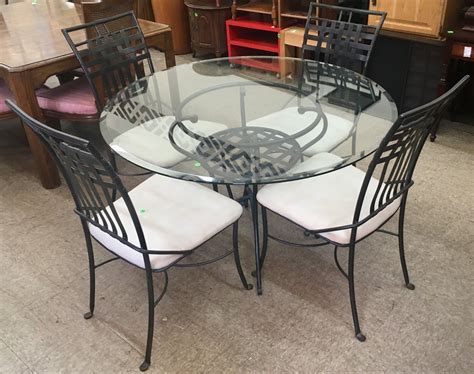 Uhuru Furniture And Collectibles Round Glass Table And 4 Chairs 275 Sold