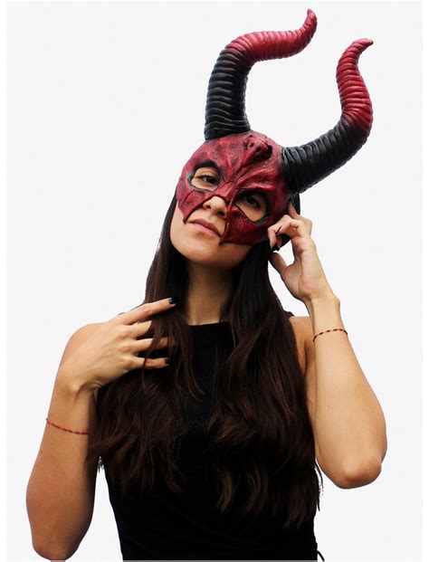 Devil Mythical Horned Skull Mask Hot Topic