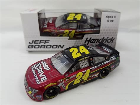 Since aarp and aarp foundation launched drive to end hunger in 2011, the initiative has donated more than 5.8 million meals and driven corporate and individual donor commitments with an expected value of $15.1 million. Jeff Gordon 2013 AARP/Drive to End Hunger 1:64 Nascar Diecast
