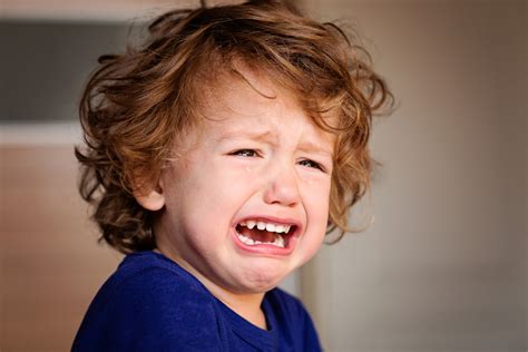 Responding To Toddler Tantrums Happy Families