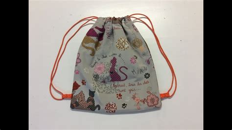 Couture, tricot, loisirs créatifs, toutes mes idées, mes patrons et mes créations sont ici et peuvent alors, voilà je vous livre le tuto de mon costume de mousquetaire du roi. Tuto Couture Madalena-Sac À Dos Pour Enfant - YouTube