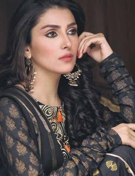 25 Most Beautiful Pakistani Women Pictures 2019 Update Pakistani