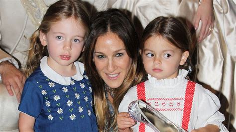 meet sarah jessica parker s twin daughters marion and tabitha news and gossip