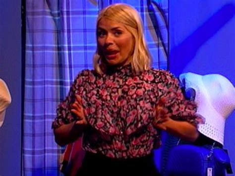 Holly Willoughby Grabs Her Boobs For X Rated Celebrity Juice Game Go Fashion Ideas