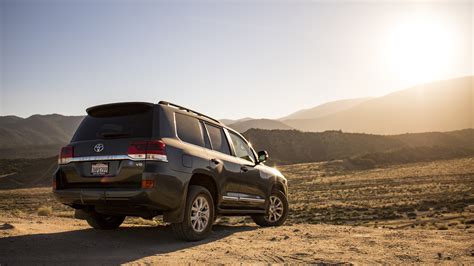 Driving the toyota land cruiser. 2018 Toyota Land Cruiser Group Review: The Eternal Flame Burns Brightest Off-Road