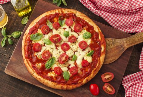 Sábado, dia 10, é celebrado o dia da pizza. Dia da Pizza: saiba quais os sabores mais procurados ...