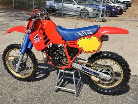 See the photos, and read the episodes straight from honda's history book, prepared on honda's 50th anniversary. 1986 Honda CR250 - East Coast Vintage MX | Dirt bike ...