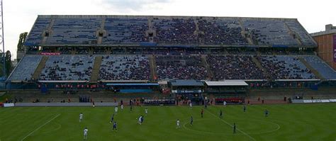Dinamo zagreb hnk gorica hajduk split istra 1961 lokomotiva zagreb osijek rijeka slaven koprivnica varaždin šibenik. GNK Dinamo Zagreb & Croatia: Stadion Maksimir Stadium ...