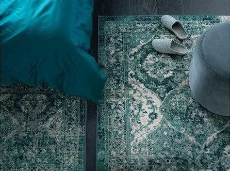 Ikea x off white markerad letto copripiumino federa set grigio. Una camera da letto in blu | Tappeti orientali, Camera da ...
