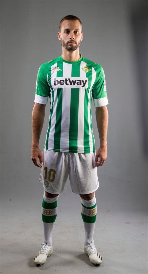 Real madrid won at benito villamarín thanks to a comeback with goals from fede valverde, emerson's own goal and sergio ramos' penalty. Real Betis 2020-21 Kappa Home Kit | The Kitman