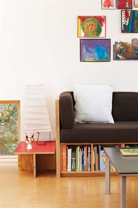 Side tables are small versatile pieces, useful for punctuating a room and providing valuable surfaces. 30+ Casual Sofa Ideas With Storage Underneath For Small ...