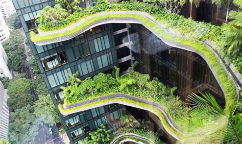 Tour The Parkroyal Hotel Singapores Surreal Sky Gardens And Greenery