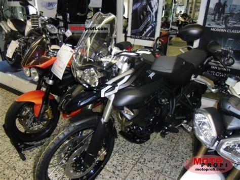 Triumph tiger 800 technical data, engine specs, transmission, suspension, dimensions, weight, ignition and performance. Triumph New Tiger 800 2011 Specs and Photos