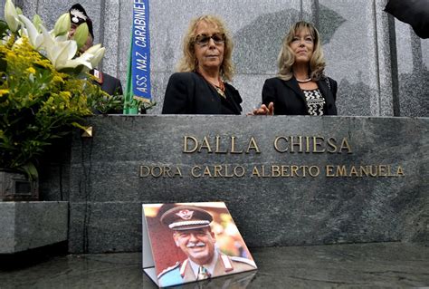 Morì nella strage di via carini in cui venne ucciso anche il marito, appena cinquantaquattro giorni dopo il loro matrimonio. Parma ha ricordato il generale Dalla Chiesa - 1 di 1 ...