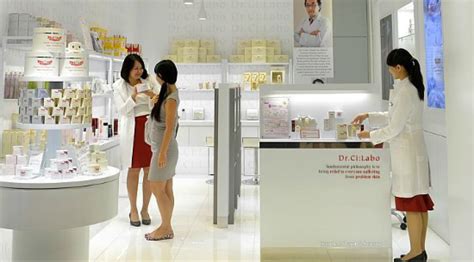 Super white 377 vc cream (50g). Dr.Ci:Labo opens in Singapore | Her World Singapore