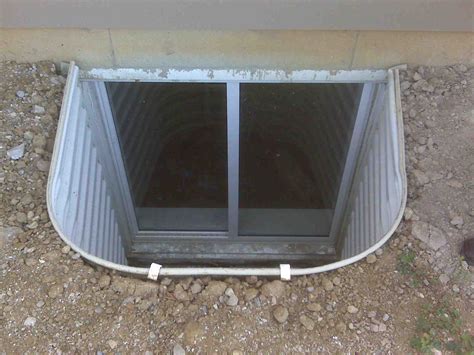 Creative Designs Of Basement Window Covers For Your Diy Project