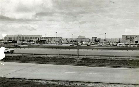 Houston's biggest malls through the years  Vintage mall, Houston, Mall