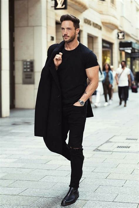 Looking for a good deal on casual outfit? 14 Coolest All Black Casual Outfit Ideas For Men ...