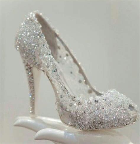 Pin By Maddy Yoanna On Clothes Sparkly Wedding Shoes Cinderella