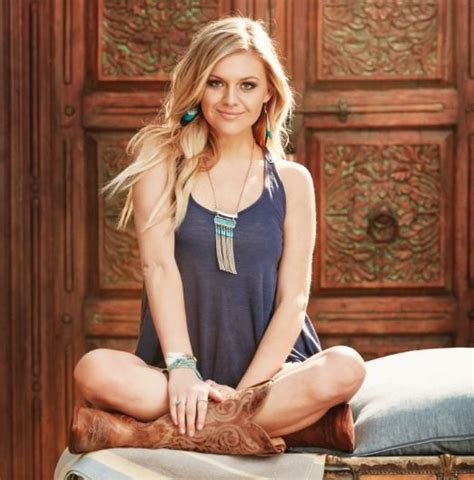 Kelsea Ballerini Boot Barn Autumn Outfit Country Fashion Country