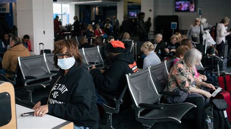 Coronavirus How Not To Get Sick While Traveling The New York Times