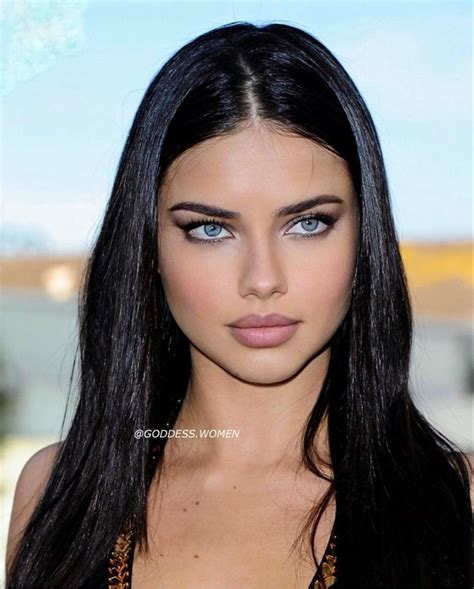 Pin By Ngbach On Hermosas 2022 In 2022 Adriana Lima Eyes 2000s