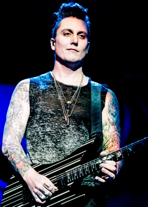 Synyster Gates Avenged Sevenfold Music A7x Waking The Fallen