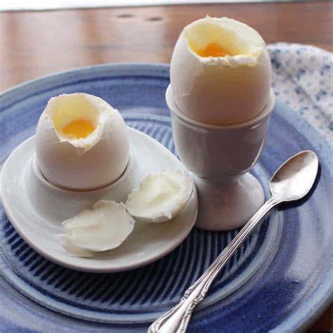 How long to soft boil an egg? How to Make Soft Boiled Eggs Like Downton Abbey | Recipe ...