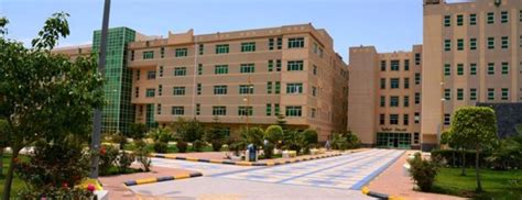 خالد الغندور يكشف خطة الأهلي لخطف نجم الزمالك. استمرار القبول في جامعة الملك خالد عبر تطبيق أكاديمياً ...