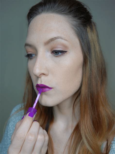 7 Ways To Make Lip Gloss Look Cool Again FASHION Magazine