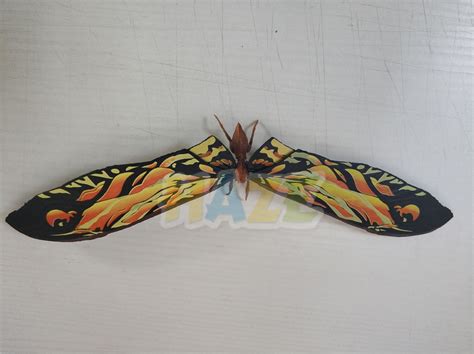 From erased nazca lines to the hidden temple of the moth, the name mothra is woven throughout the most secret mythologies of our planet. 2pcs Godzilla:King of the Monsters Mothra&Rodan Figure Model Toy Collection 18cm | eBay
