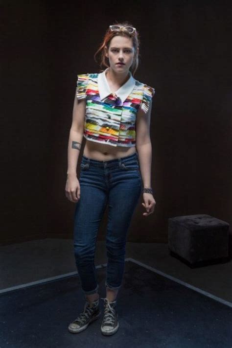 Kristen stewart's shoot for adventureland in 2009. Kristen Stewart - Photoshoot for The Hollywood Reporter ...