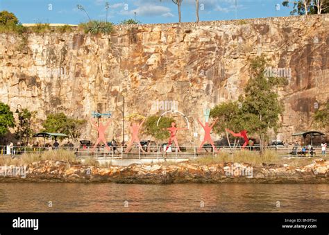 The Kangaroo Point Cliffs Along The Brisbane River In Brisbane