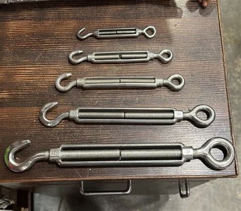 Stainless Steel Turnbuckle For Pullying Capacity Ton To Ton At Rs