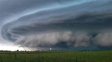 Scary Clouds Mondays Severe Storms Create Frightening