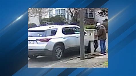 Lake Oswego Police Search For Mail Theft Suspect